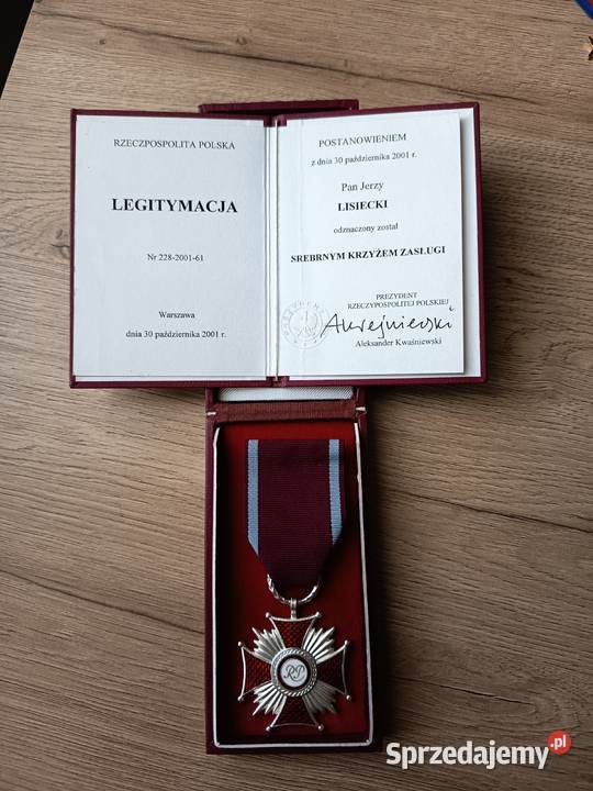 Krzyż Zasługi RP z dokumentem wielkopolskie Poznań