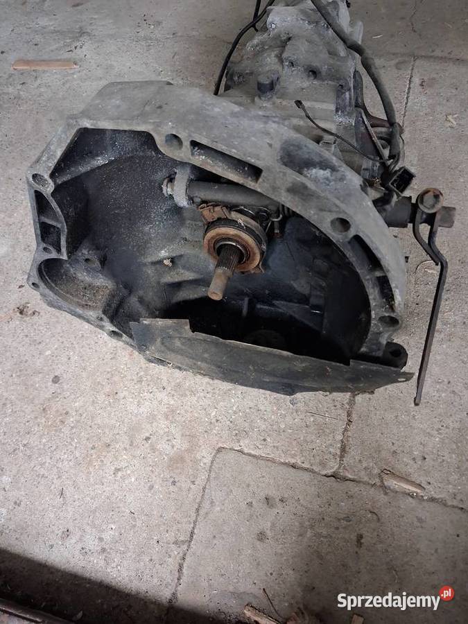 Skrzynia biegów podłużna Passat b2 16d