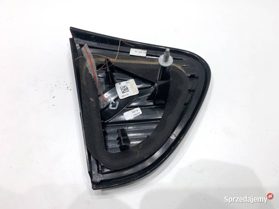 LAMPA TYŁ PRAWA WEWNĘTRZNA RENAULT CAPTUR I