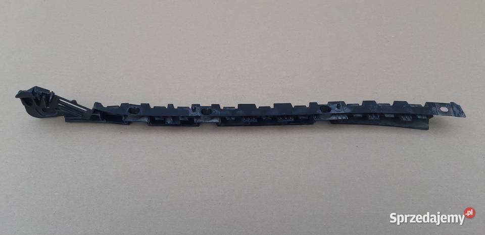 EKLASA W212 SEDAN ŚLIZG MOCOWANIE ZDERZAKA Zderzaki Bieleń