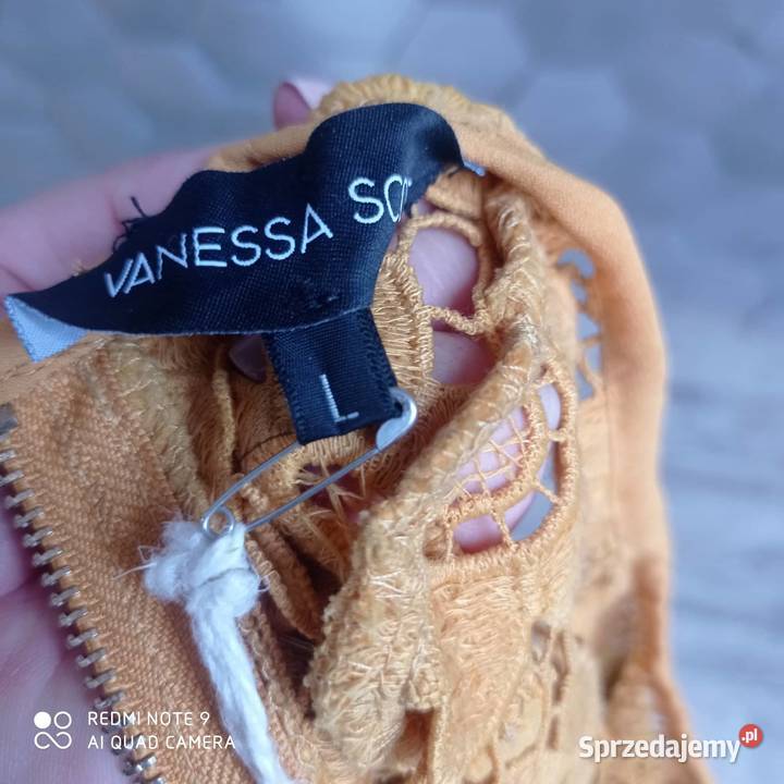 Musztardowa koronkowa włoska sukienka LXl Koronkowa