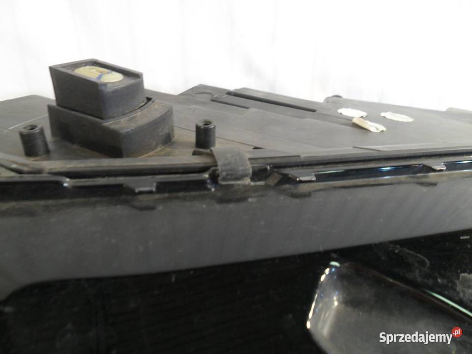 Citroen DS7 Crossback reflektor prawy przedni Nowy Tomyśl