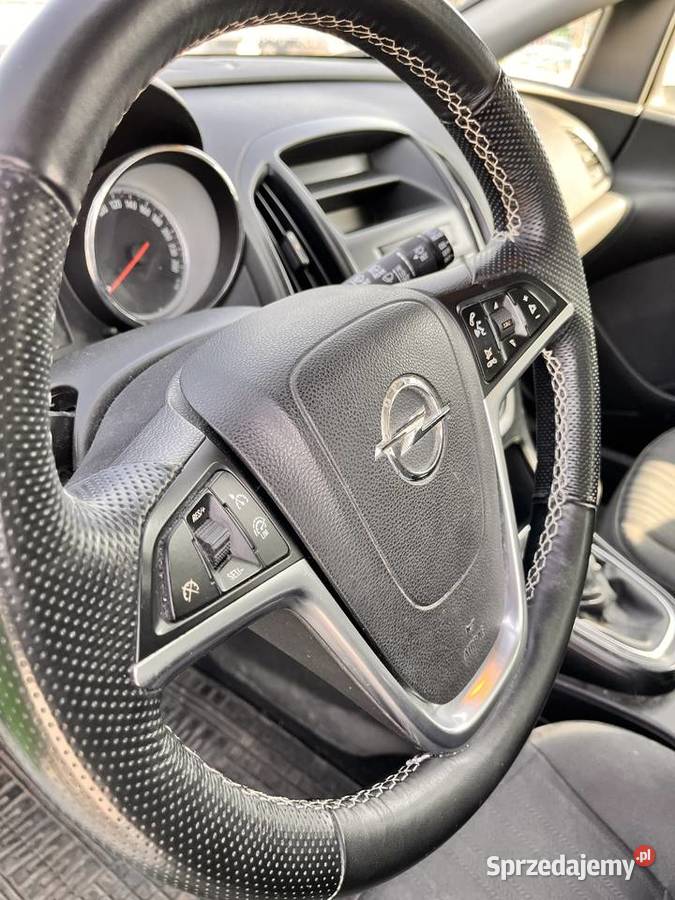 Opel Astra J