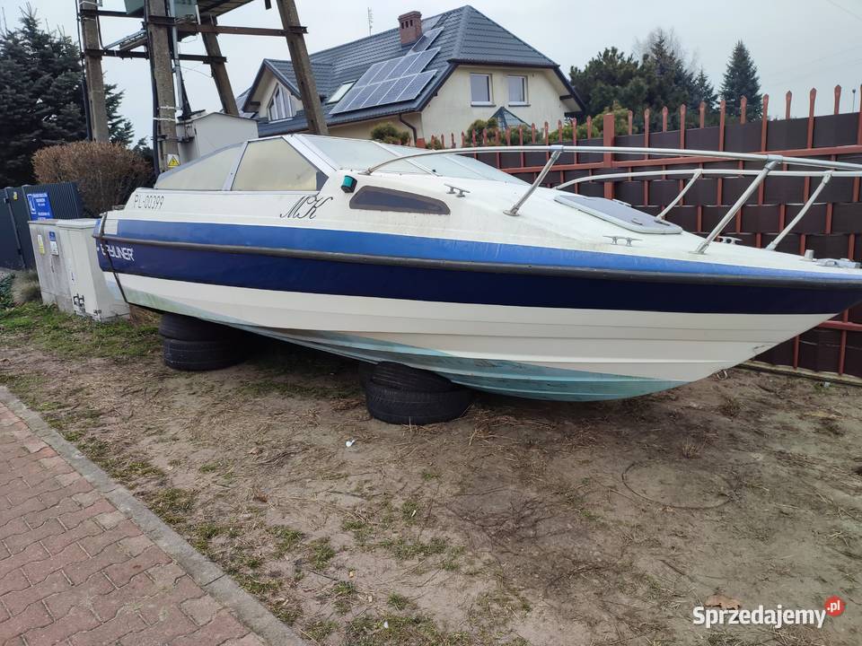 KADŁUB ŁODZ BAYLINER 1950 50V8 230 zarejestrow w Rok produkcji 1988 wielkopolskie Września