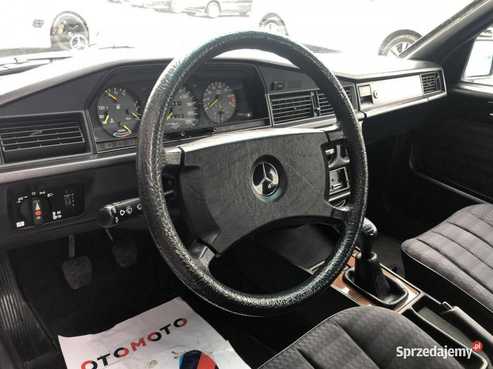 Mercedes W201 Klasykładnyzadbanypierwszy biały śląskie Żory