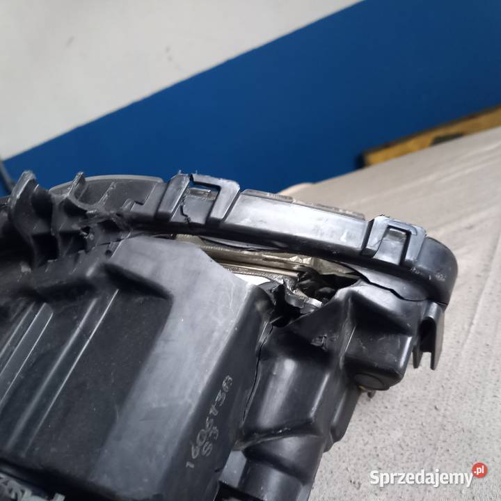 HYUNDAI SANTA FE III LAMPA LED DRL PRAWA osobowe