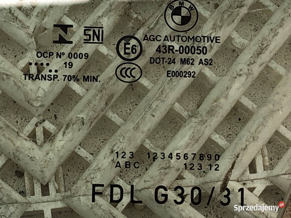 SZYBA LEWY PRZÓD BMW G30 SedanLimuzyna Uszczelki szyb sprzedam