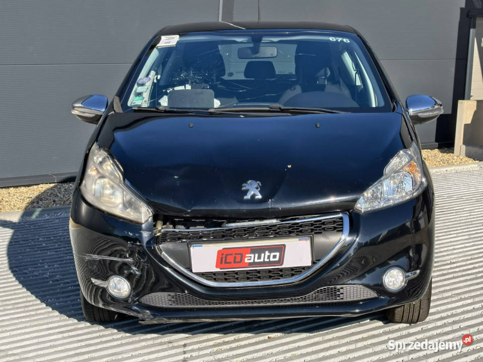 Peugeot 208 12 benzyna 82 klimatyzacja tablet Kęty