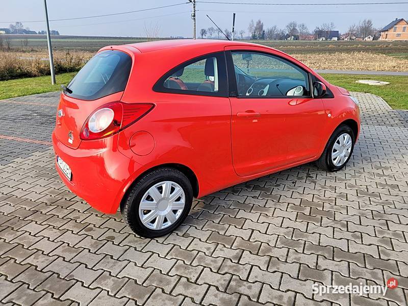 Śliczny z małym przebiegiem Słomniki