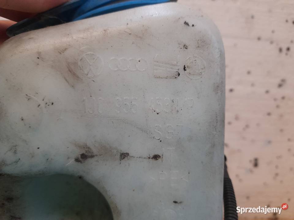 Zbiorniczek zbiornik płynu do spryskiwaczy Wyszków
