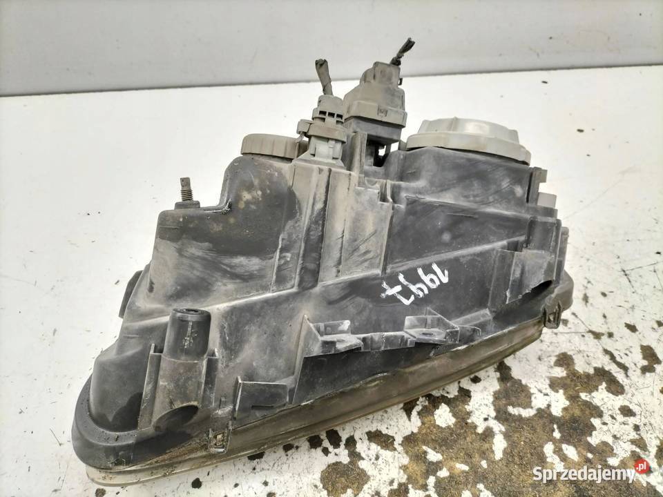 LAMPA PRZÓD PRAWA EU 7701686822 7701042501