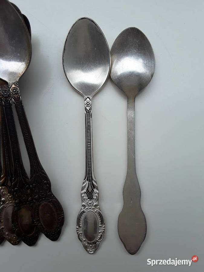 12 łyżeczek platerowanych 14 z końcówki czasów