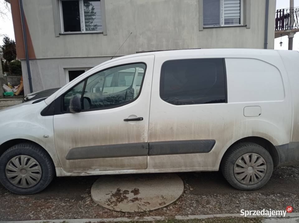 Peugeot Partner Long 2013r 16 HDI brygadowka Rok produkcji 2013 Partner