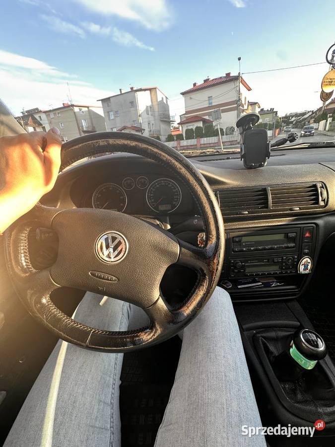 Zadbany bezwypadkowy passat Busko-Zdrój sprzedam