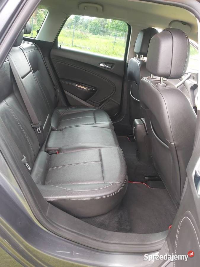 Astra J Kombi Cosmo Skóry fotele AGR autoalarm dolnośląskie Syców