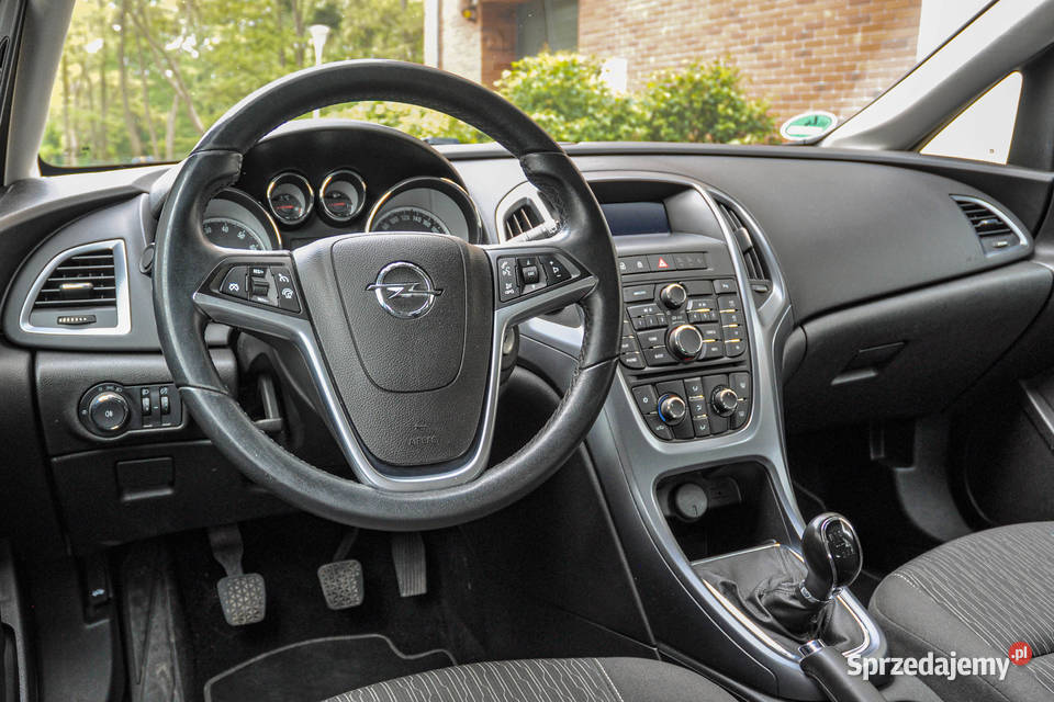 Opel Astra J 14T 140 Bezwypadkowy Lift 2014 r dolnośląskie Wrocław