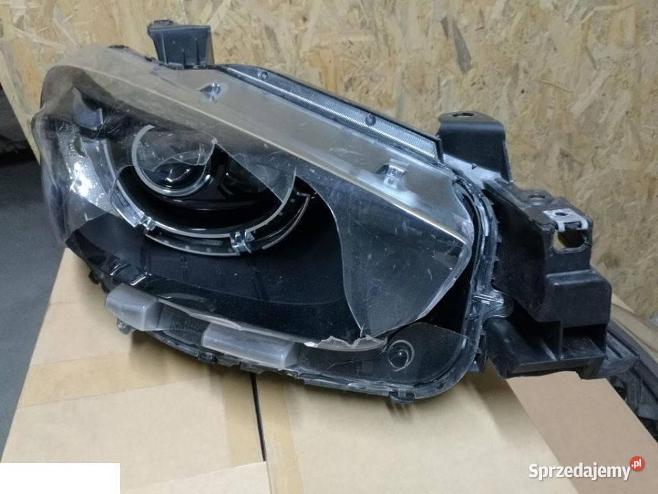 MAZDA CX5 2015 REFLEKTOR PRAWY LED Kozubszczyzna