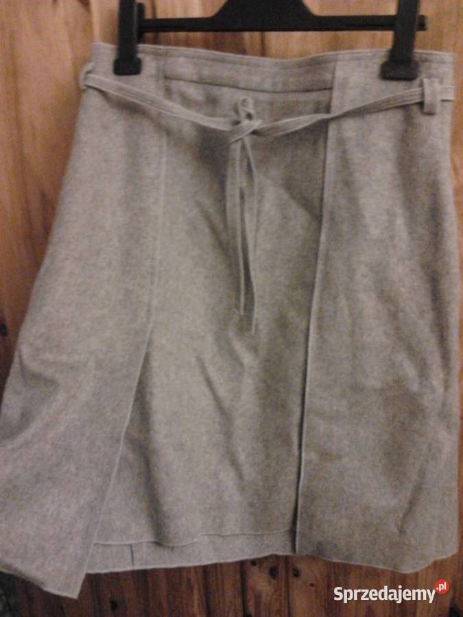 Ciepła spódnica zapinana na zamek kolor szary