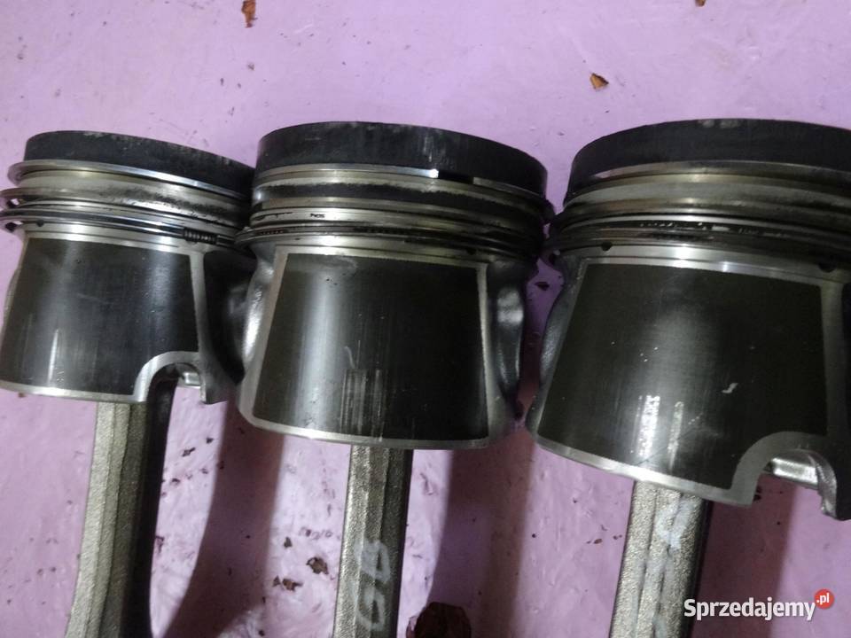 SKODA ROOMSTER 14 TDI 10R 80 TŁOK KORBOWÓD