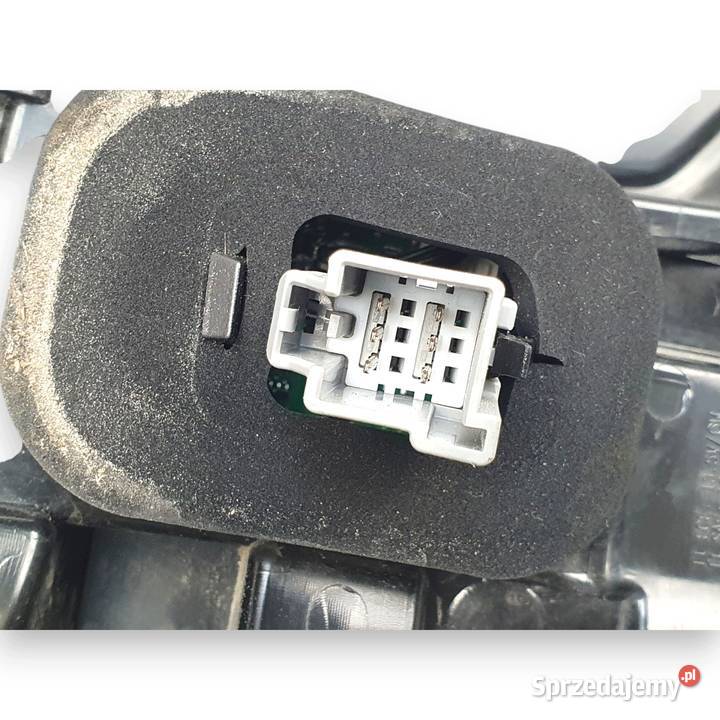 LAMPA PRAWA Volvo XC90 II prawy tył tylna tylnia Chełm