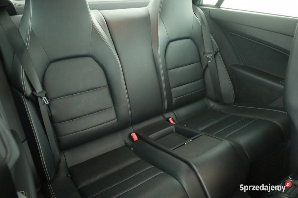 Mercedes E E 200 135KM Piaseczno