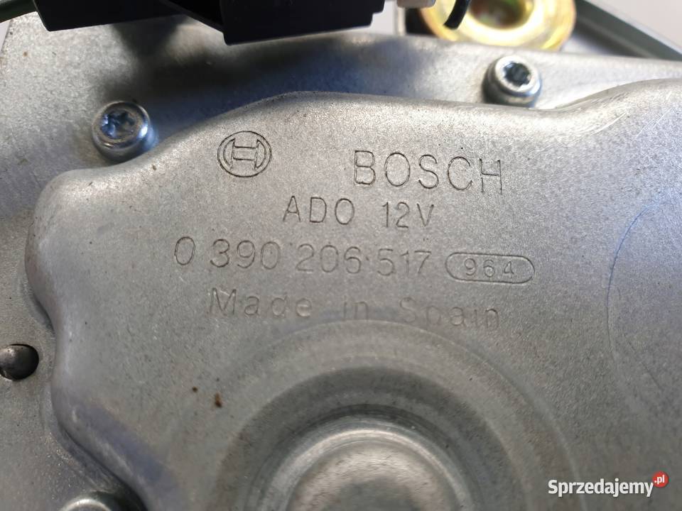 Mitsubishi Carisma SILNICZEK TYLNEJ WYCIERACZKI