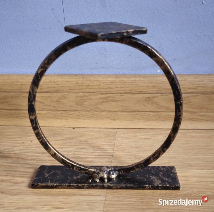 Ozdobny świecznik metalowy wielkopolskie Piła