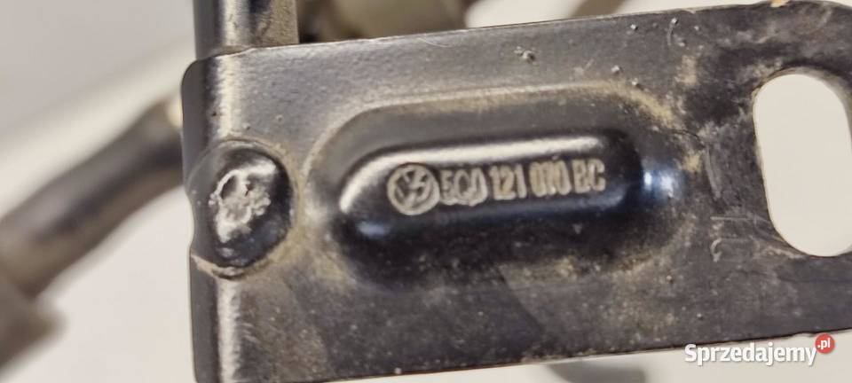 AUDI A3 8V RURY PRZEWODY WODY 5Q0121064AS