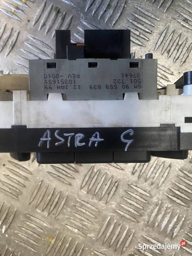 Panel nawiewu klimatyzacji Opel Astra G 52559839 Pozostałe Ostrów Wielkopolski