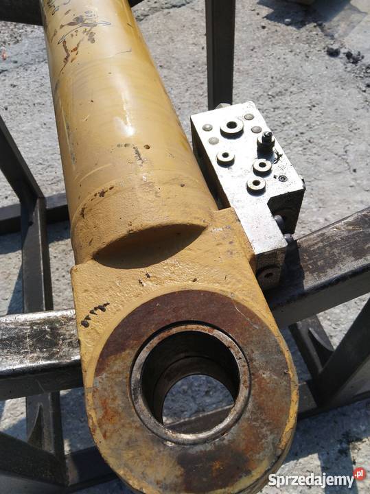 Siłownik Cat Caterpillar 318 320 312E 315 316 Kielce