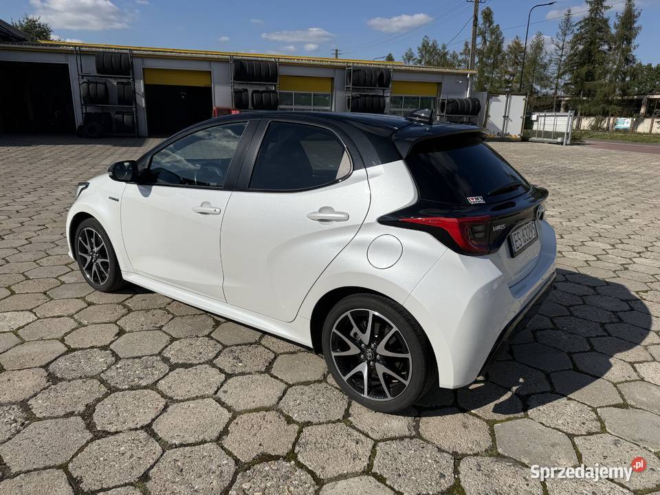 Toyota Yaris Hybrid 15 2021 HGR STYLE przebieg Zarejestrowany w Polsce Skierniewice sprzedam