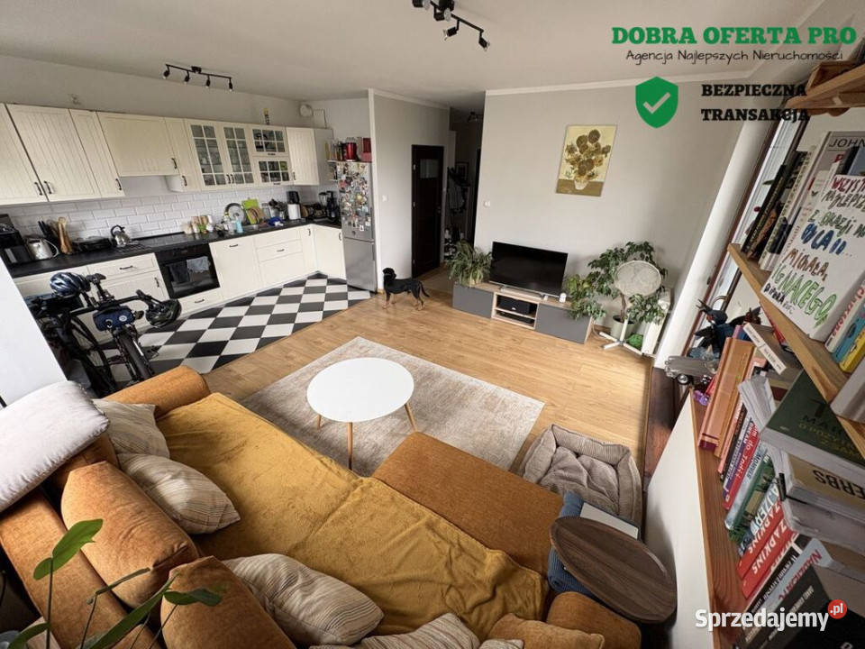 3 pokoje balkon winda miejsce postojowe pomorskie