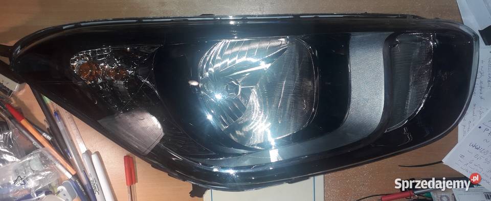 Hyundai i20 przednia prawa lampa nowa Lampy przednie mazowieckie sprzedam