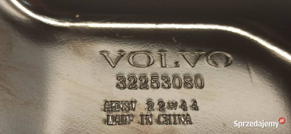 VOLVO XC40 WSPORNIK MOCOWANIE 32253080 Części montażowe sprzedam