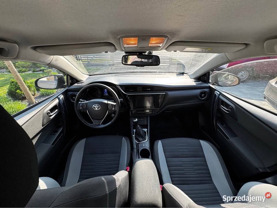 Toyota Auris II kombi 14D4D bogata wersja Łódź