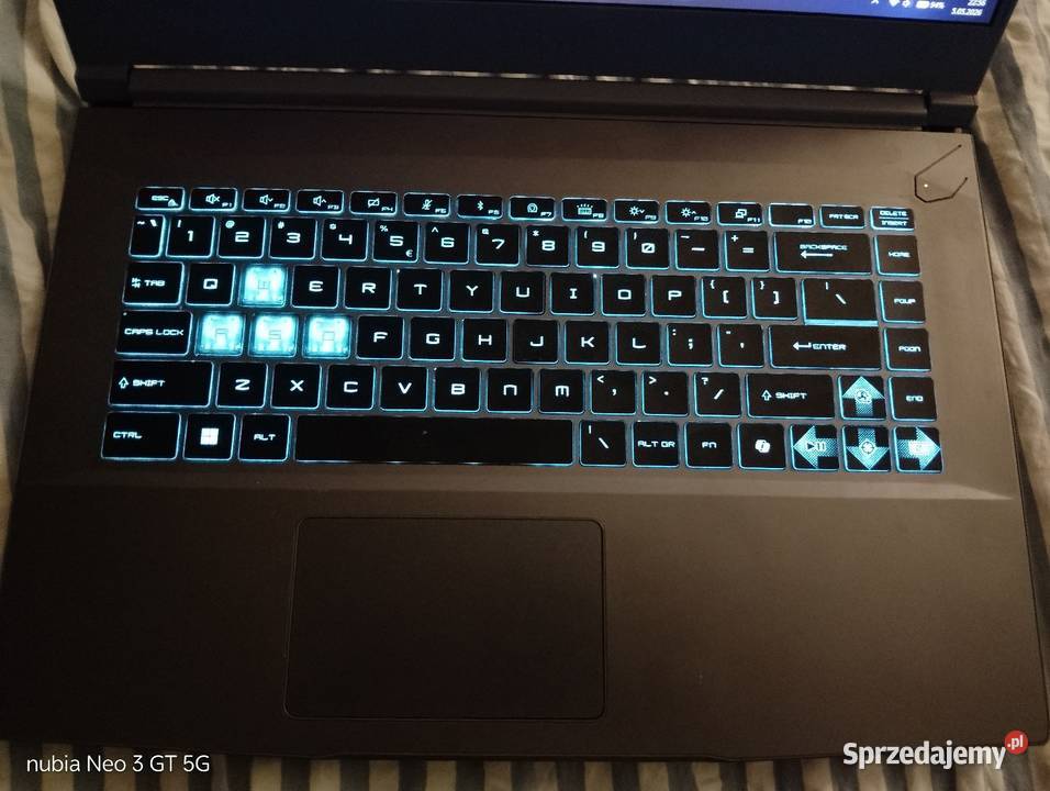 MSI Thin 15 RTX 4050 i512450H 16512 144Hz Katowice sprzedam