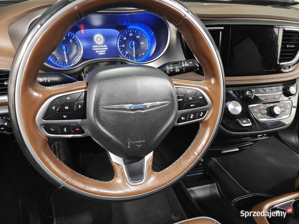 Chrysler Pacifica LIMITED faktura VAT możliwość Rok produkcji 2019 Strzelce Opolskie sprzedam