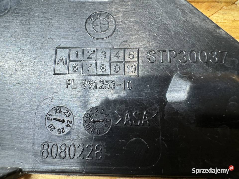 Zaślepka haka zderzaka tył BMW 2 u06 mpakiet Sieraków sprzedam