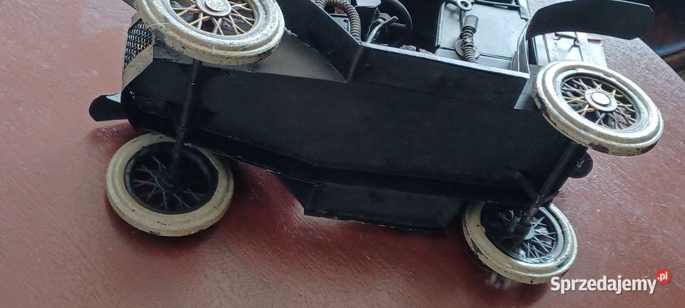 model samochodu kolekcjonerski Ford Model T Tin Mosina