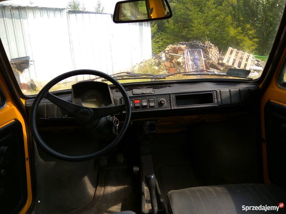 Fiat 126p STFL uszkodzony silnik ładna karoseria Nowy Krępiec