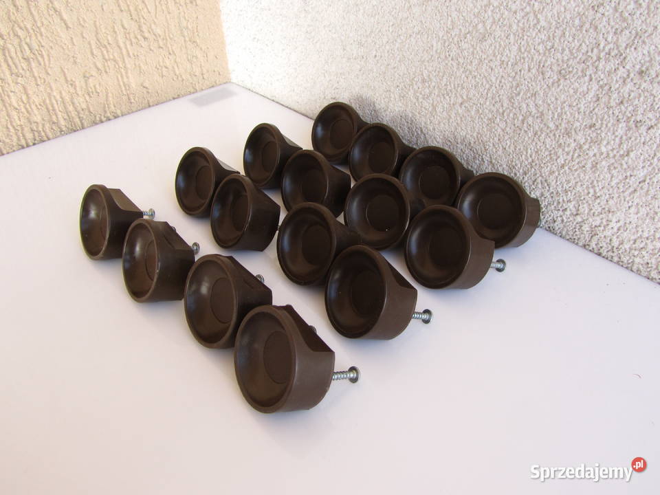 Gałki uchwyty meblowe kpl 16 z PRLu Meble Olecko