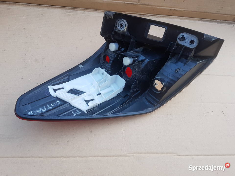 Subaru Outback IV BR lampa lampy tył tylne kombi Legnica