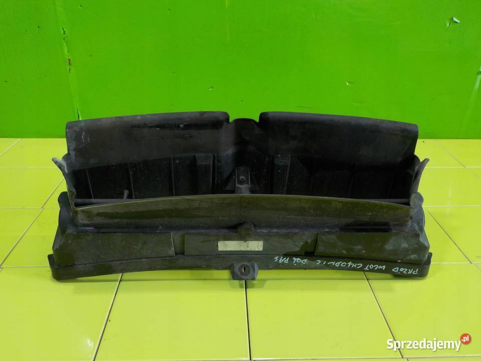 BMW 1 E87 LIFT 07r kierownica powietrza 7174452