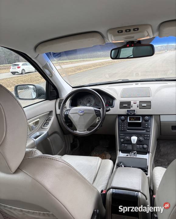 VOLVO XC90 24d5 SUV Kłoda