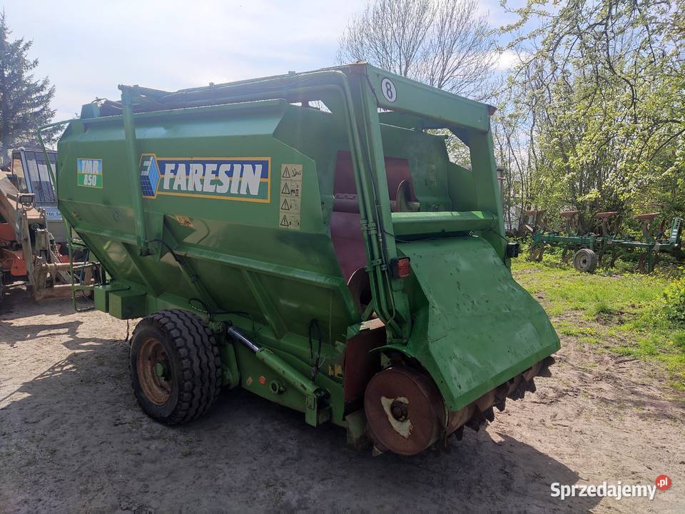 Paszowóz Faresin TMR 850 komputer