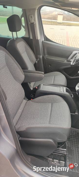 SalonPolska 16HDI 120 125 6biegówNaviKamera Pleszew