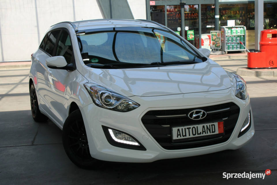Hyundai i30 BezwypadkowyBogata wersja biały Hyundai Gliwice