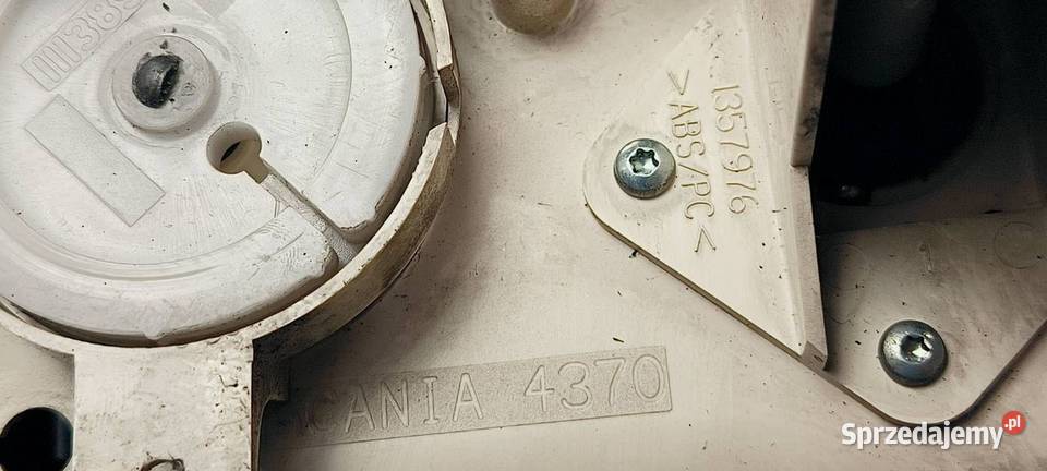 PRZYCISK SCANIA R 124 1362648 Lipno