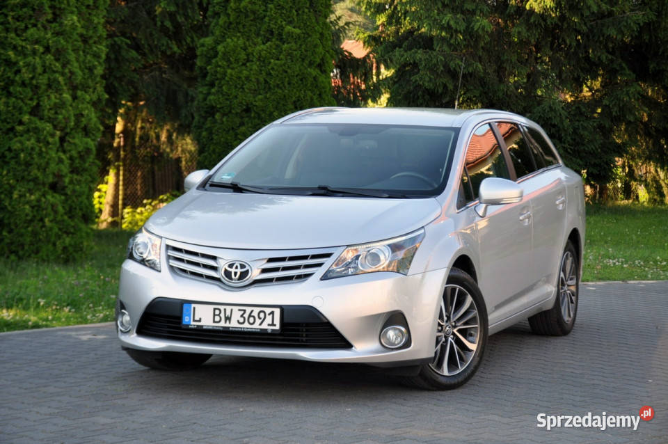 Toyota Avensis światła LED Ostrów Mazowiecka