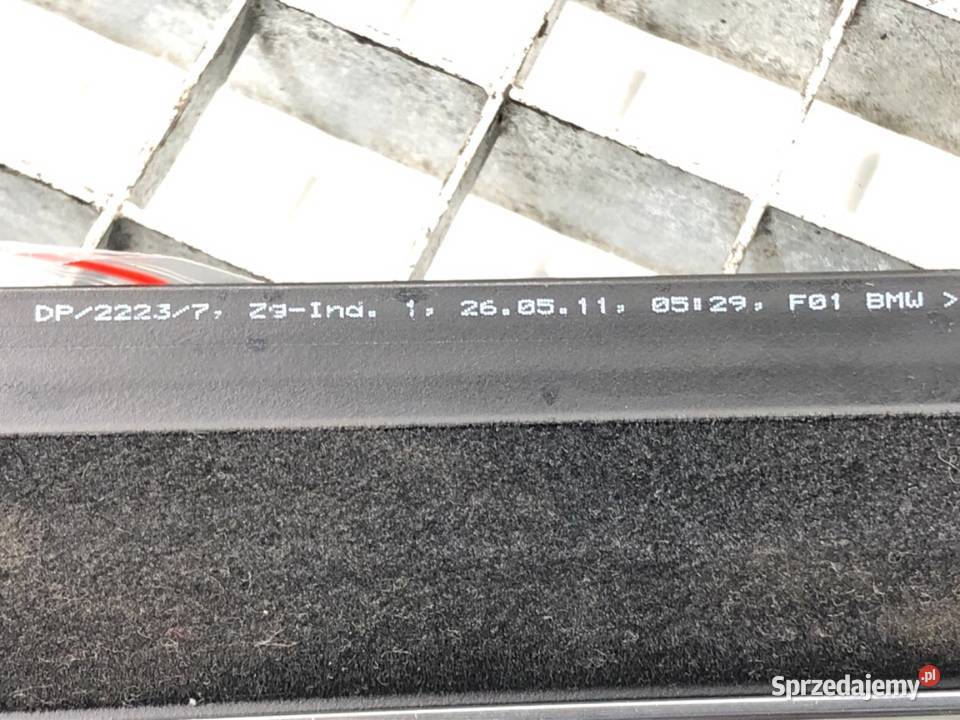 LISTWA ZGARNIAJĄCA TYŁ LEWA CHROM BMW F01 osobowe